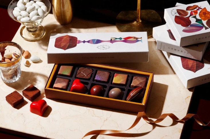 ［PR TIMES］【1/29～2/15】パティスリー「八芳園洋菓子店」のショコラティエが手掛けたチョコレートが「大丸東京店」の催事で初の店舗外出店！
