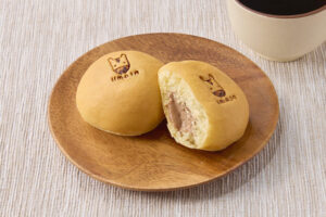 【Leaf KYOTO】午年ならではの限定デザイン！［八天堂］×「UMAJO」のコラボクリームパンが［京都競馬場］で発売中