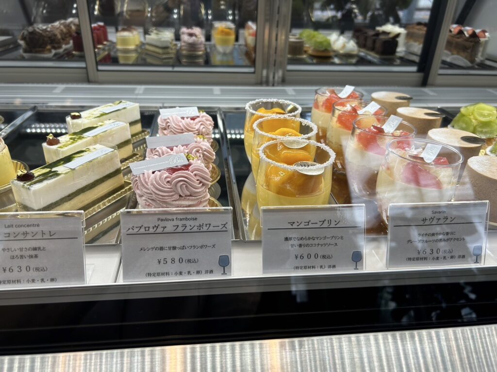 Bis(ビス)店内　ショーケース