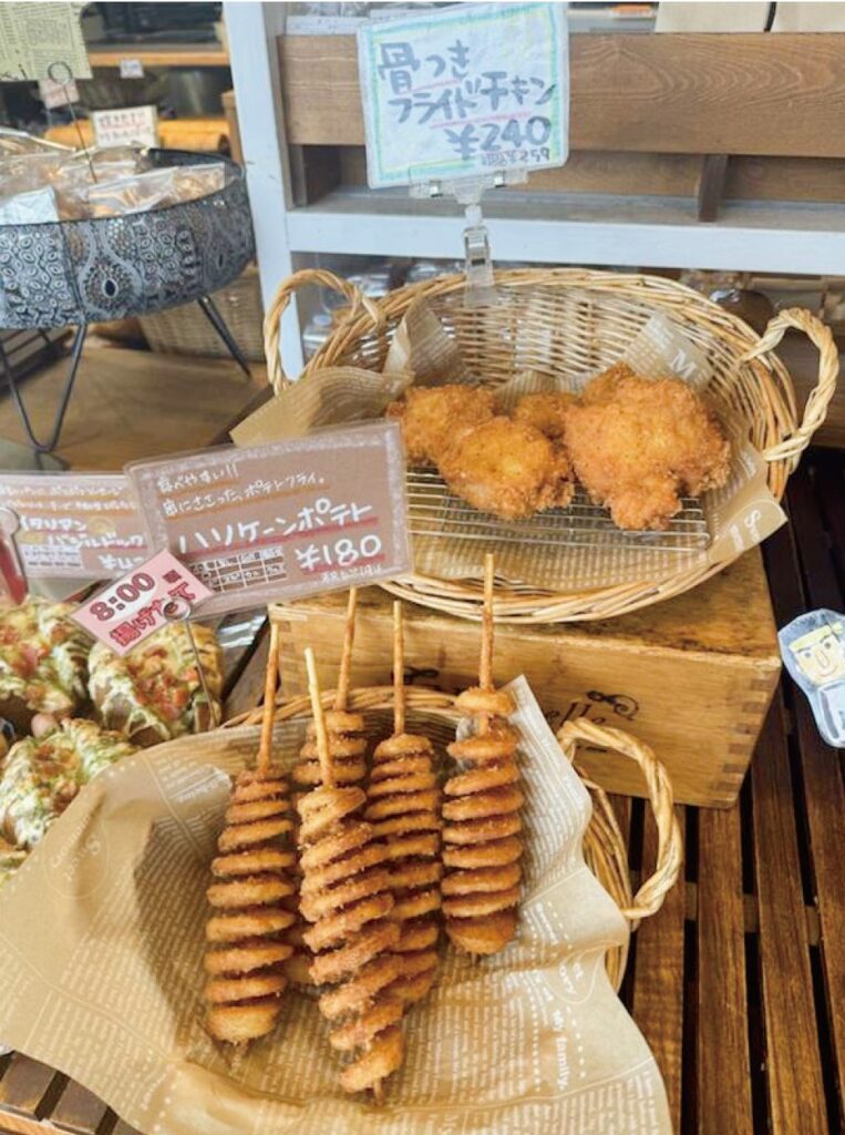 骨付きフライドチキン、ハリケーンポテト