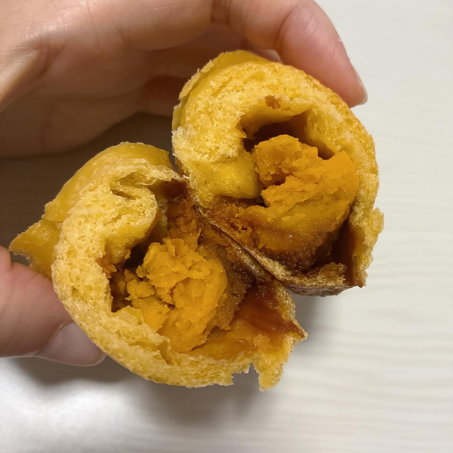 べーぐる屋 自家製酵母ぱんroll　かぼちゃプリン