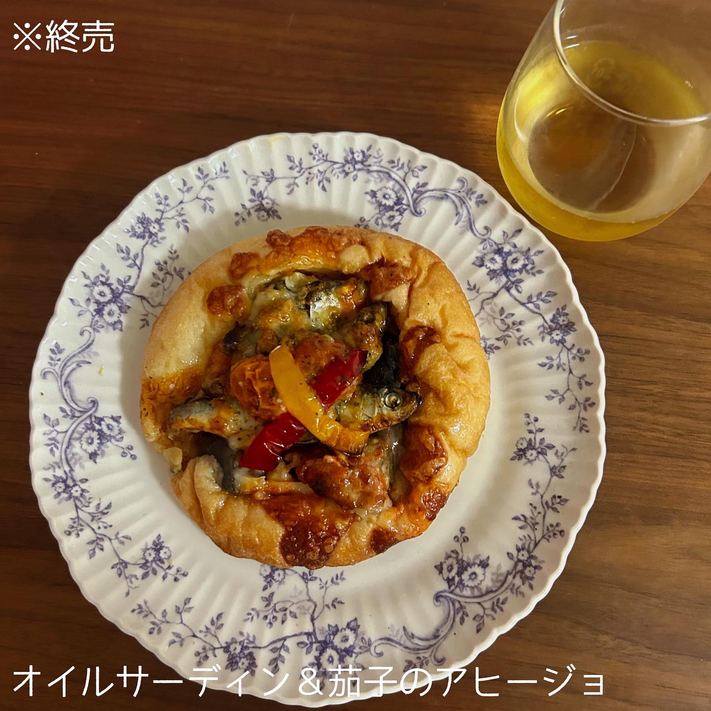 日本の大阪府大阪市にあるKONA MIZU SHIO 堺筋本町のパン。