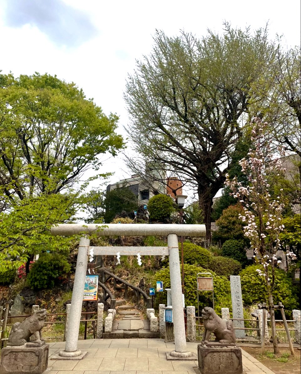 鳩森神社