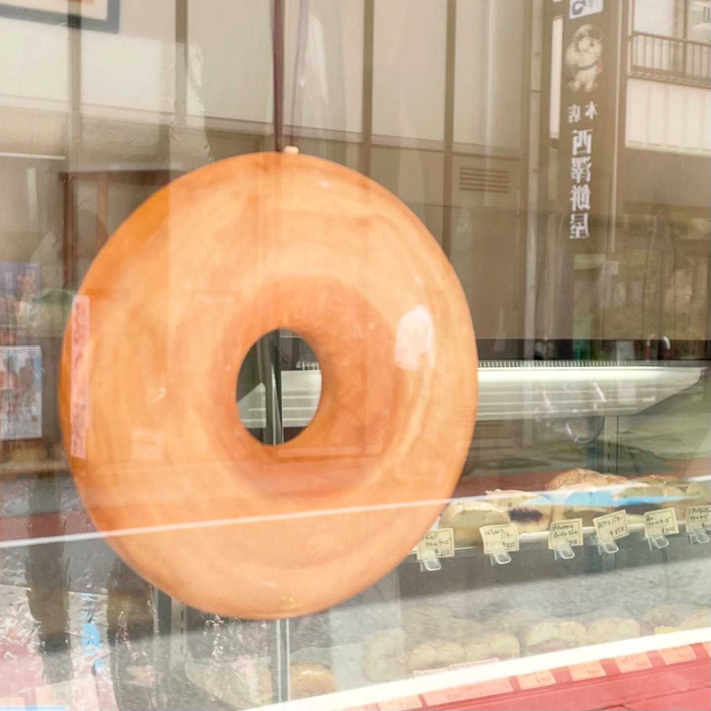 日本の長野県長野市にあるミーヤベーグルさんの店舗外観。